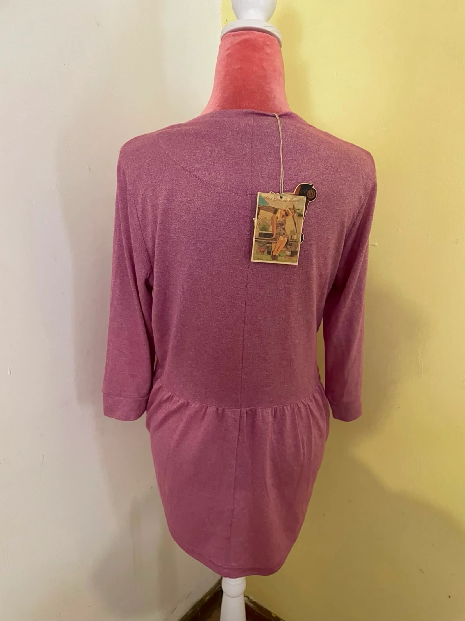 Cardigan Boho Rosa Lilás com Bordado Floral e Cinto Fúcsia  – photo 5